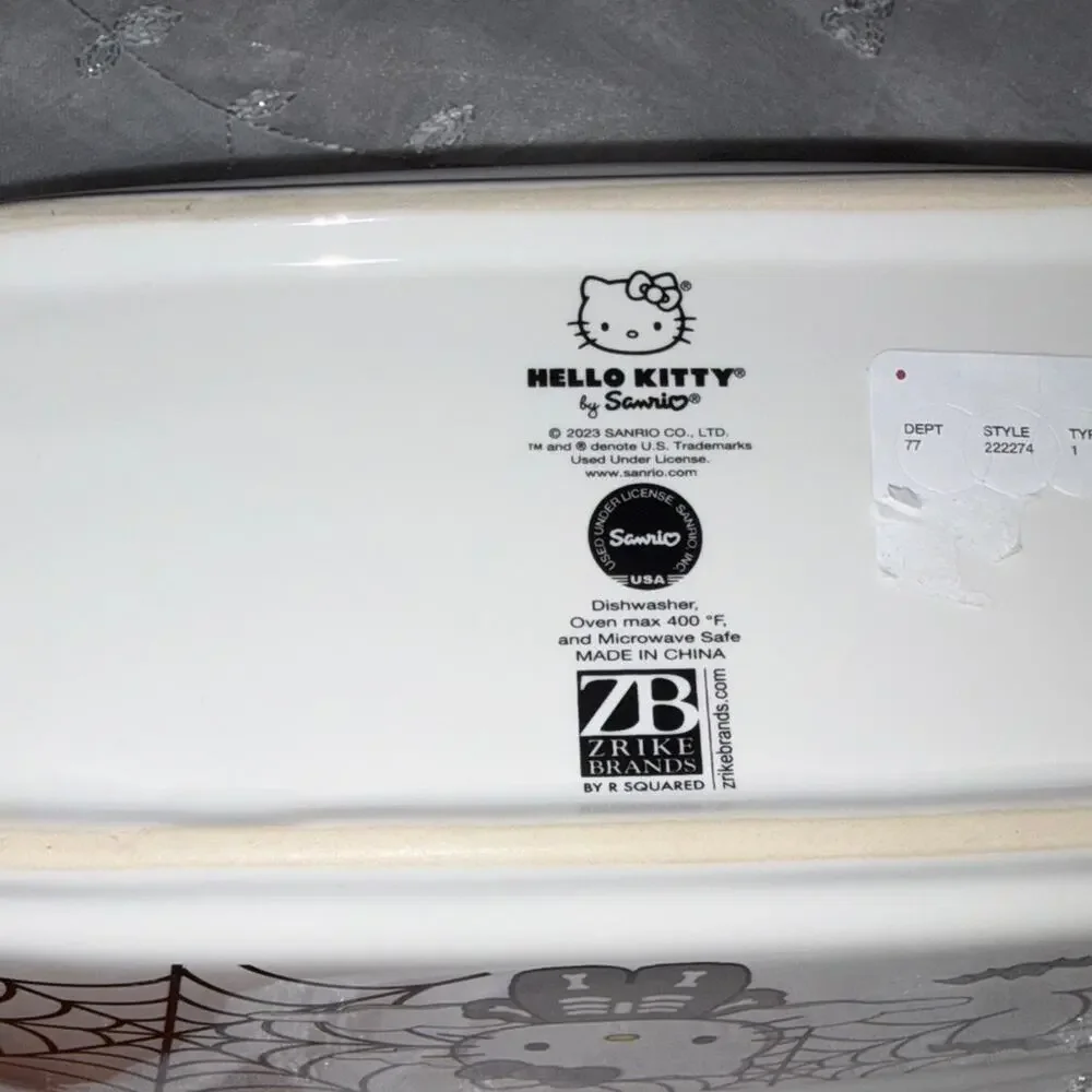 Hello Kitty Halloween Zrike Brands Baking Bread Dish Skeleton Spiderweb 10” x 4”